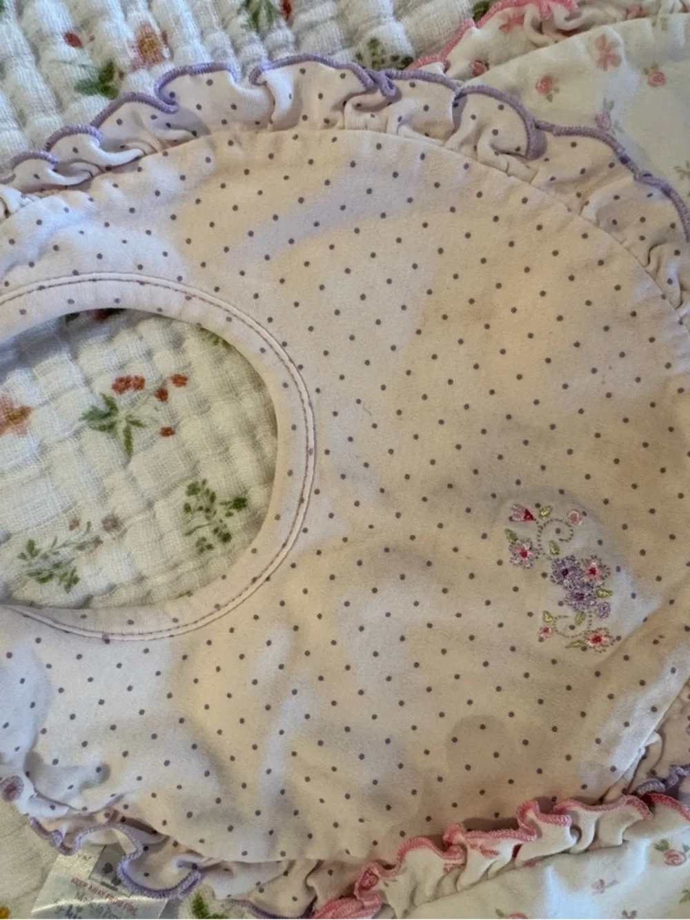 Kissy kissy bibs
